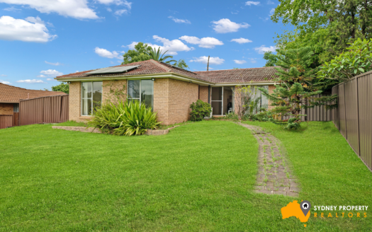 4 martha cre, cranebrook