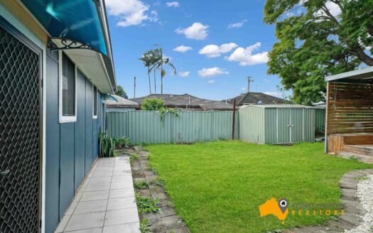 16A CANARA PLACE, Smithfield, NSW 2164