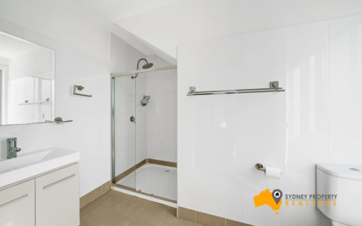 4/48-50 PENELOPE LUCAS LANE, Rosehill, NSW 2142