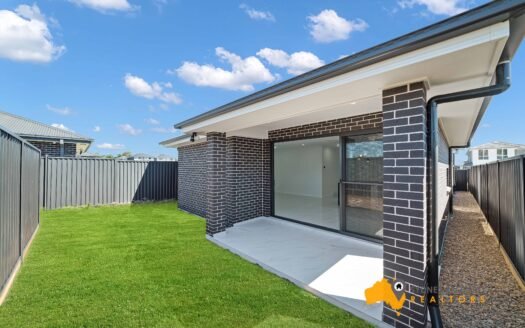 8 Phantom street, Austral, NSW 2179