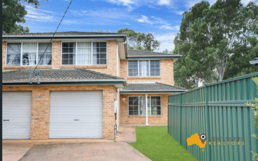 2/16a Highland Avenue Toongabbie 